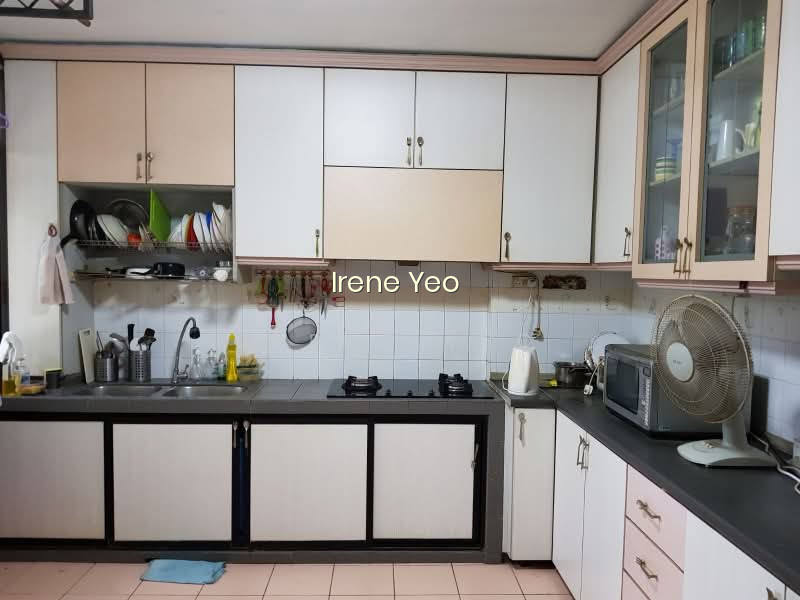 385 TAMPINES STREET 32 photo 5