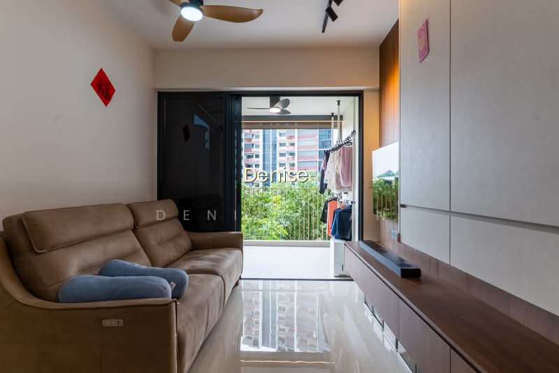 RIVERFRONT RESIDENCES photo 2