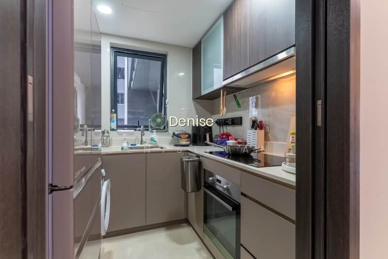 RIVERFRONT RESIDENCES photo 3