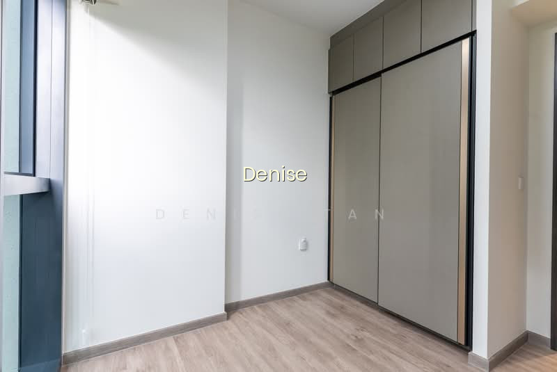 RIVERFRONT RESIDENCES photo 5