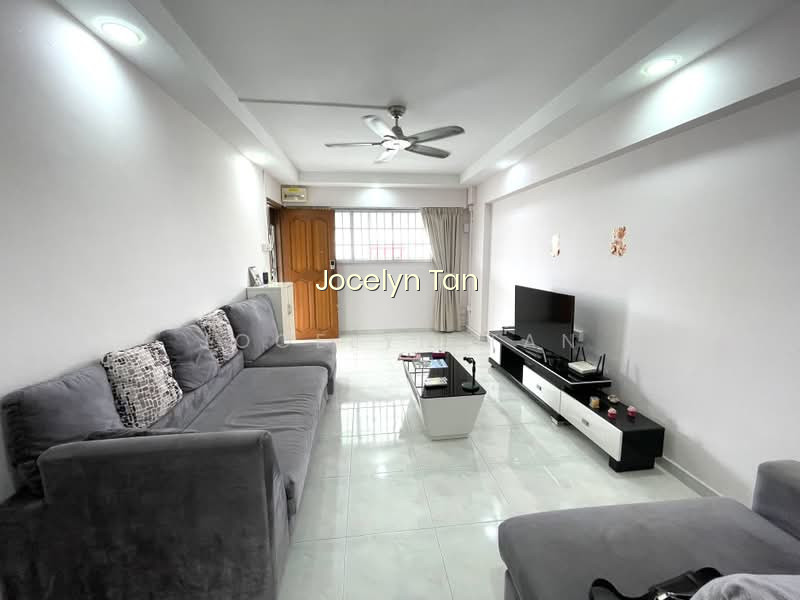 444 TAMPINES STREET 42 photo 2
