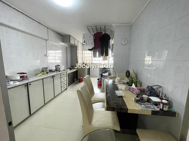 444 TAMPINES STREET 42 photo 3