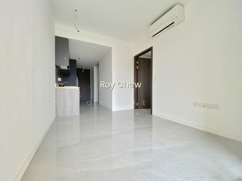 RIVERFRONT RESIDENCES photo 3