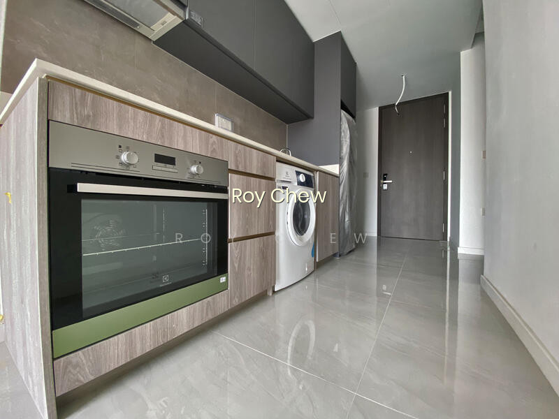 RIVERFRONT RESIDENCES photo 4