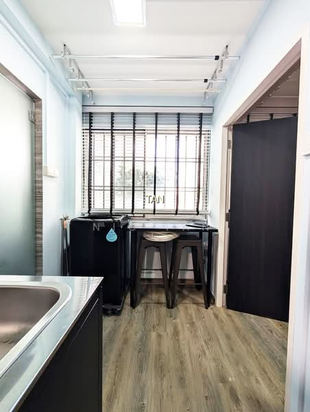 871A TAMPINES STREET 84 photo 3