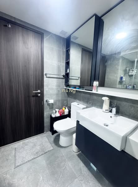 RIVERFRONT RESIDENCES photo 6