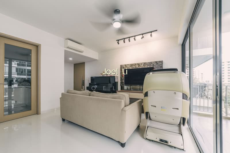 SKYPARK RESIDENCES photo 3