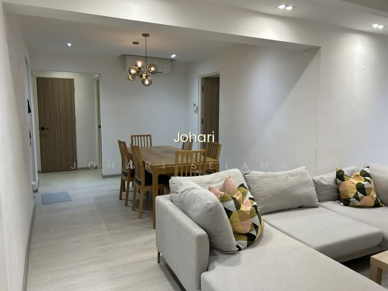 BLK 868 TAMPINES photo 4