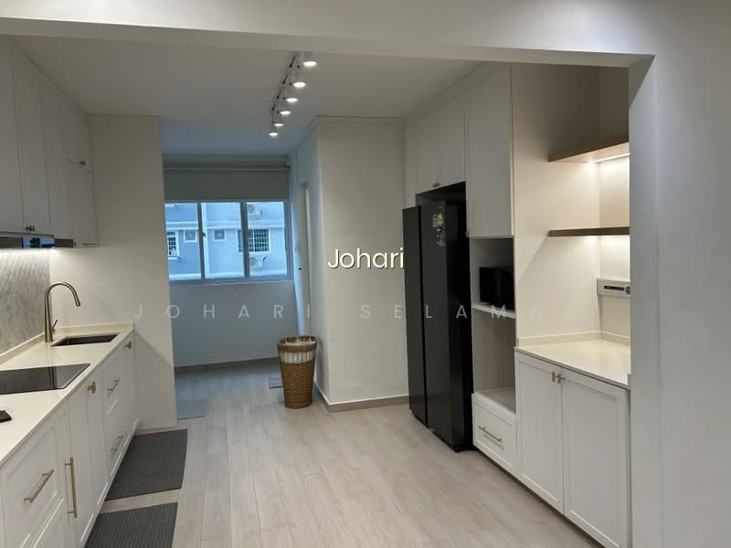 BLK 868 TAMPINES photo 6