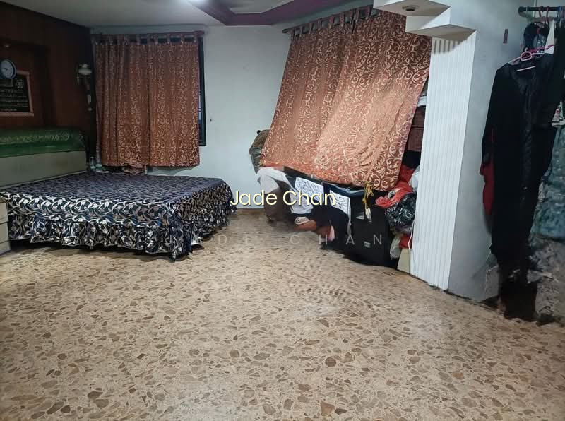 733 JURONG WEST STREET 73 photo 4