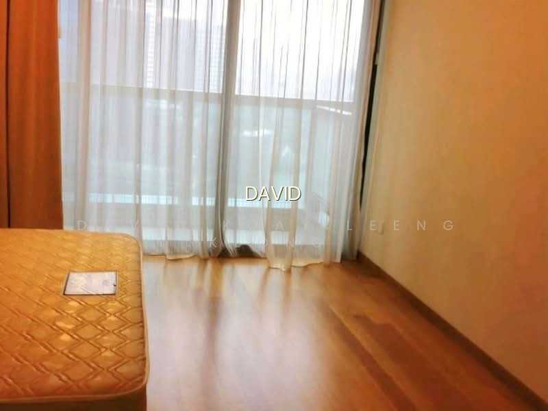 MARINA BAY RESIDENCES photo 4