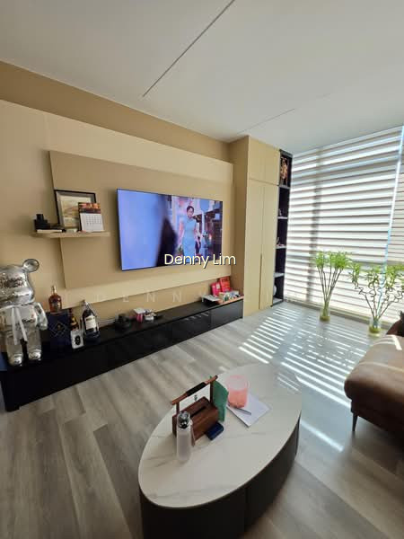 HILLVIEW REGENCY photo 2