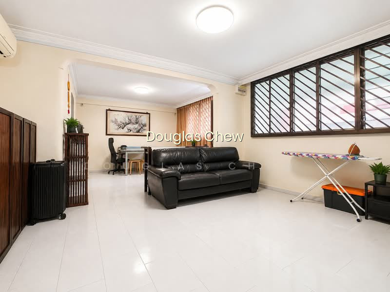 12 TOH YI DRIVE image 1 of 10