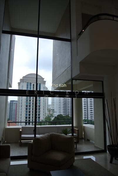 THE COLONNADE 5