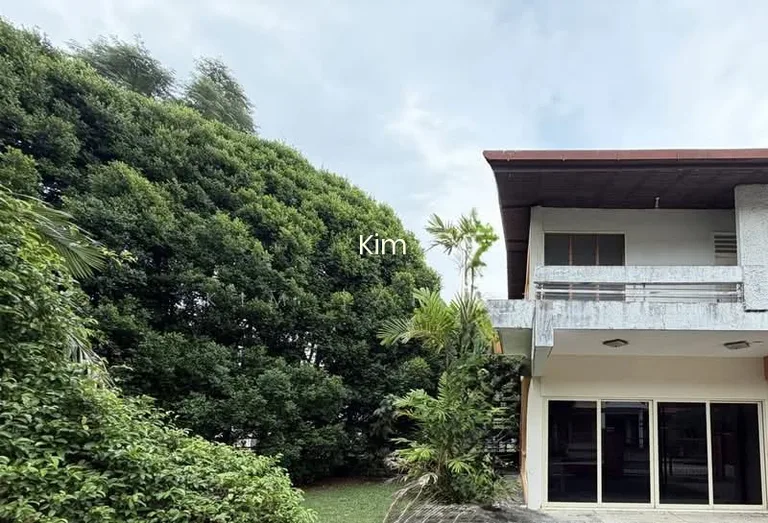 Huge Land With Lush Greenery, Good to Do Renovation, A&a or Rebuild image 1 of 5