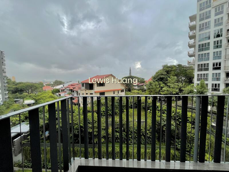 GRANDEUR PARK RESIDENCES photo 4