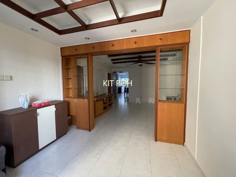 BLK 336 ANG MO KIO AVE 1 image 1 of 9