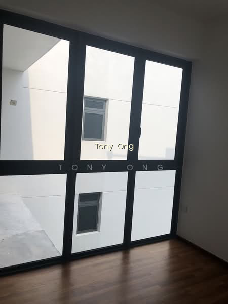 NORTH PARK RESIDENCES photo 3