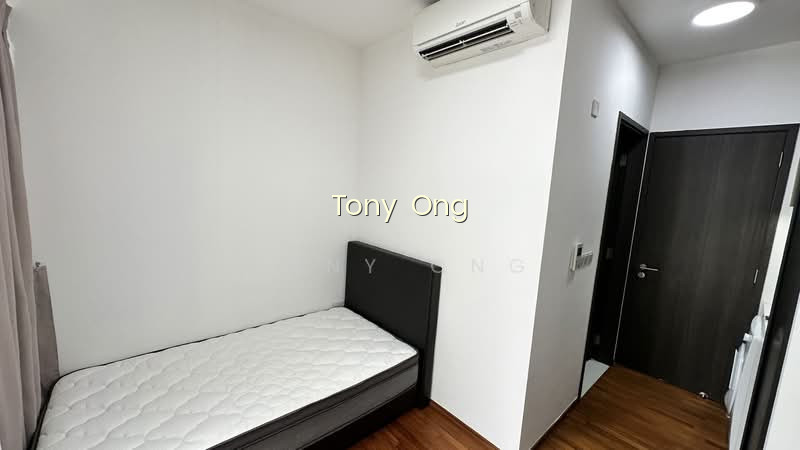 NORTH PARK RESIDENCES photo 5