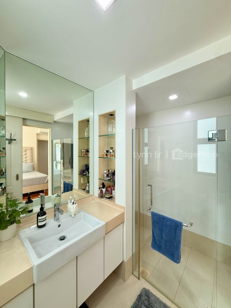 ASTOR GREEN 6