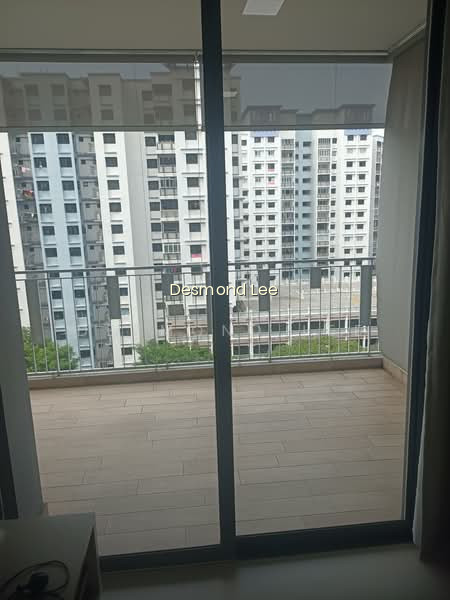 THE LUXURIE 6