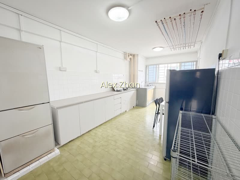 160 YISHUN STREET 11 photo 3