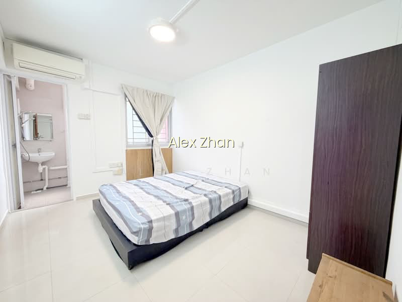 160 YISHUN STREET 11 photo 6