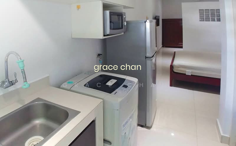 STUDIO NEAR KEMBANGAN MRT 8