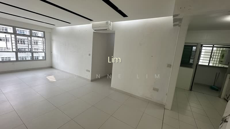 523A TAMPINES CENTRAL 7 photo 2