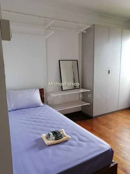 54 KENT ROAD photo 3