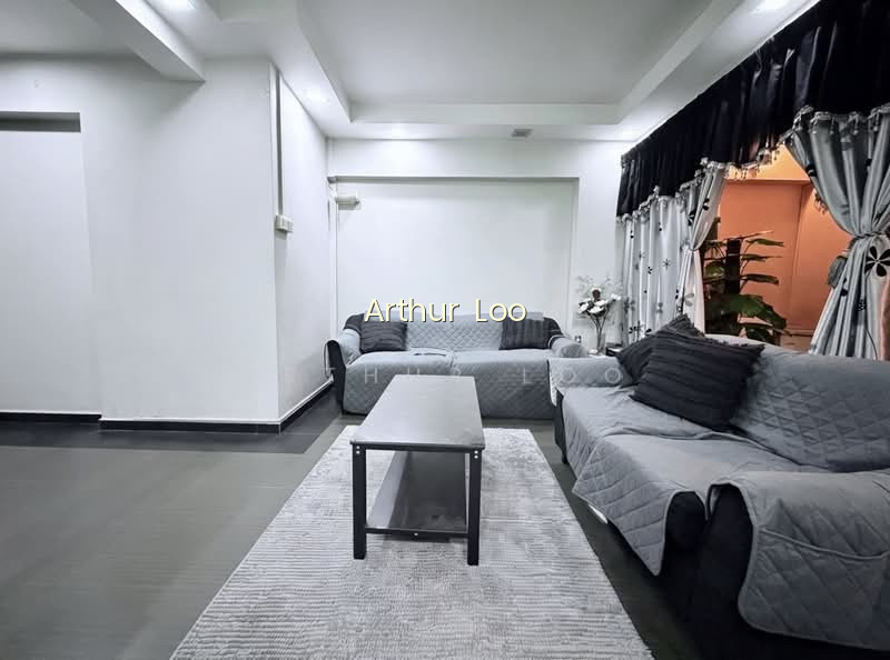 407 JURONG WEST STREET 42 photo 3