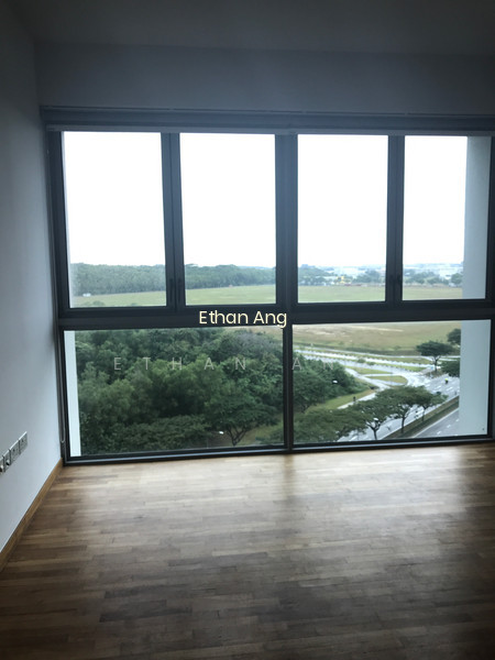 Q BAY RESIDENCES 10
