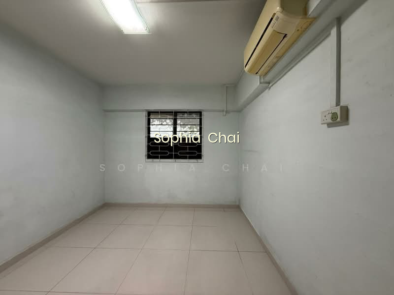 223 ANG MO KIO AVENUE 1 photo 4