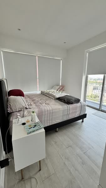 THE METROPOLITAN CONDOMINIUM photo 4