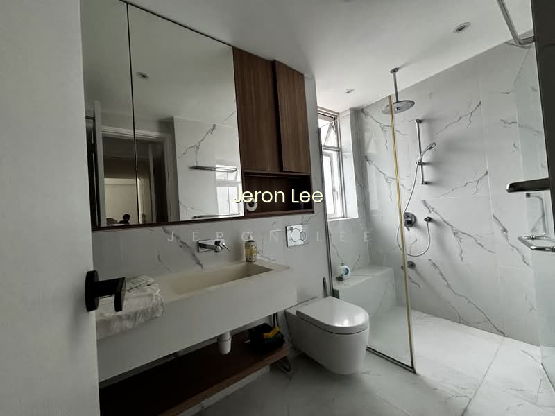 THE METROPOLITAN CONDOMINIUM photo 5