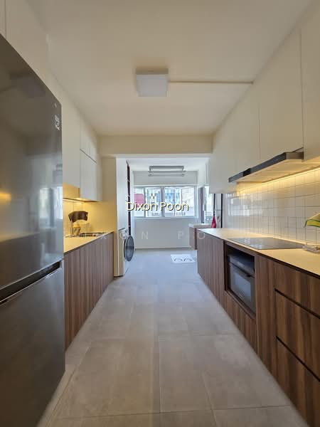 264 WATERLOO STREET photo 2