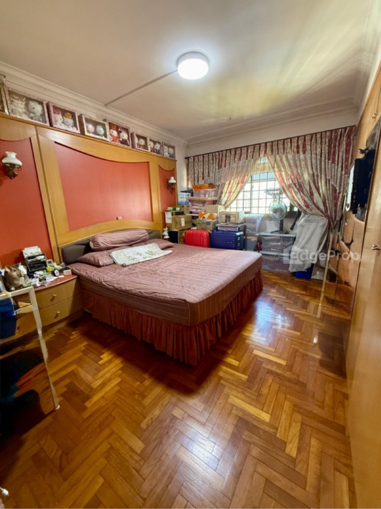 232 COMPASSVALE WALK photo 3