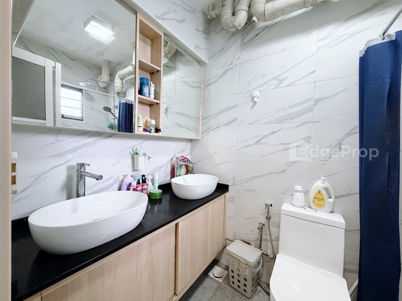 305B ANCHORVALE LINK image 1 of 8
