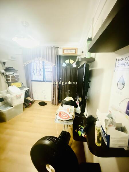 37 CHAI CHEE AVENUE photo 2