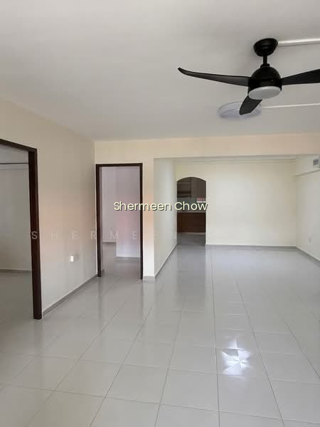 384 TAMPINES STREET 32 photo 3