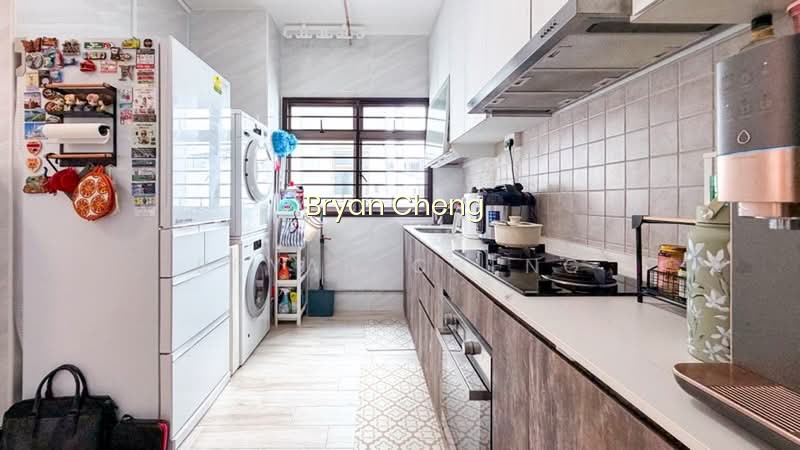 166A PUNGGOL CENTRAL photo 2