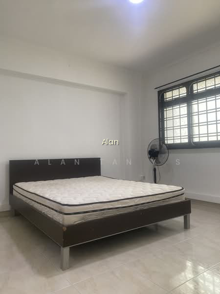 668 WOODLANDS RING ROAD photo 4