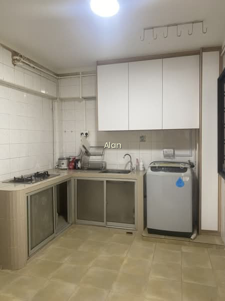 668 WOODLANDS RING ROAD photo 6
