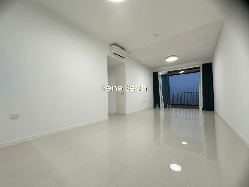 TREASURE AT TAMPINES photo 2