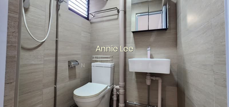 228 SERANGOON AVENUE 4 image 1 of 10