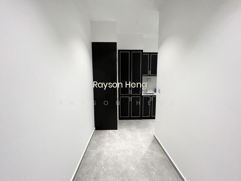 MAYFAIR GARDENS photo 2