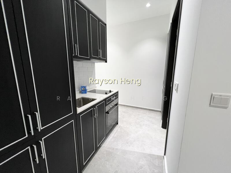 MAYFAIR GARDENS photo 3