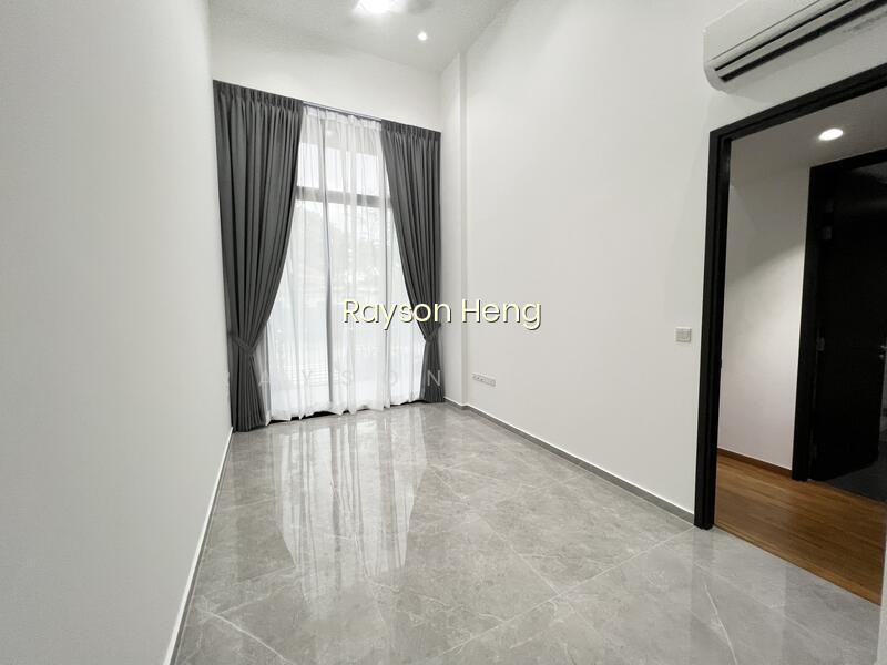 MAYFAIR GARDENS photo 5