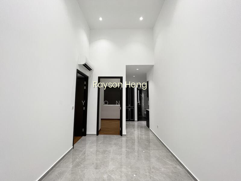 MAYFAIR GARDENS photo 6