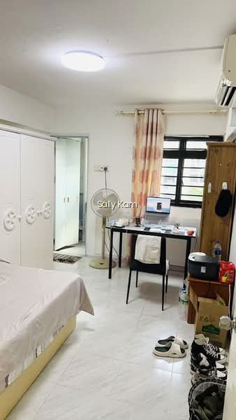 302 CLEMENTI AVENUE 4 photo 2